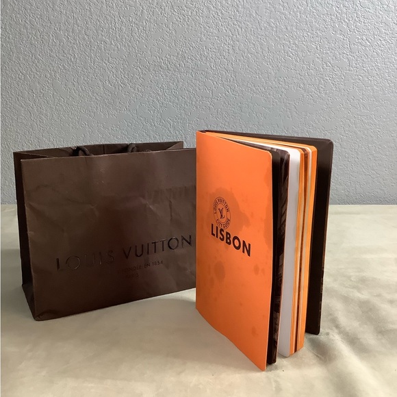 Lisbon Louis Vuitton City Guide “Orange Book” - Picture 4 of 11